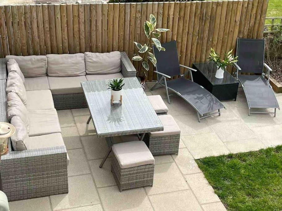 Modern 4 Bedroom House In Weymouth Sunny Corner Экстерьер фото