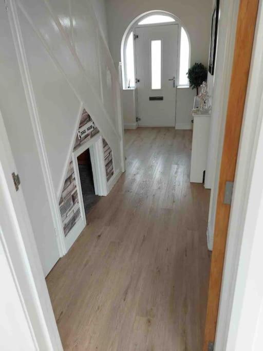 Modern 4 Bedroom House In Weymouth Sunny Corner Экстерьер фото
