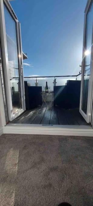 Modern 4 Bedroom House In Weymouth Sunny Corner Экстерьер фото