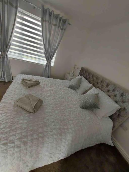 Modern 4 Bedroom House In Weymouth Sunny Corner Экстерьер фото