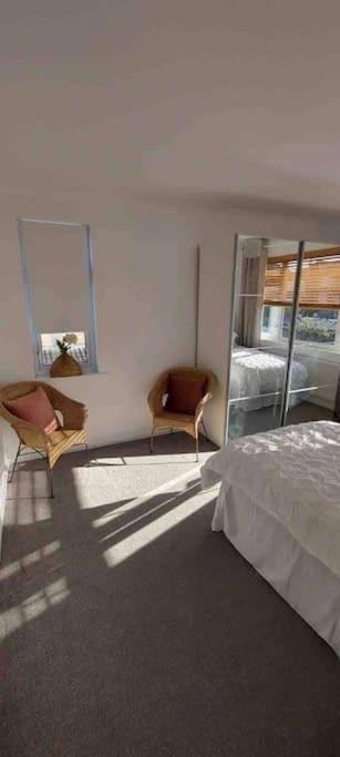 Modern 4 Bedroom House In Weymouth Sunny Corner Экстерьер фото