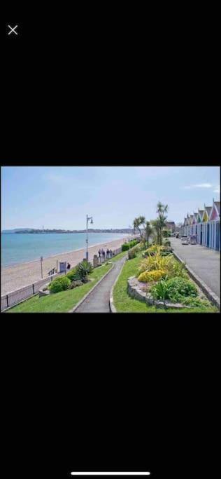Modern 4 Bedroom House In Weymouth Sunny Corner Экстерьер фото