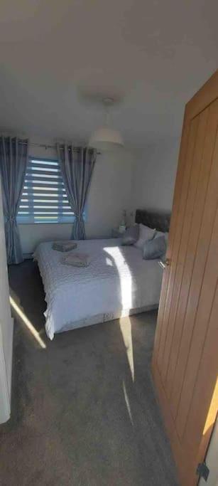 Modern 4 Bedroom House In Weymouth Sunny Corner Экстерьер фото