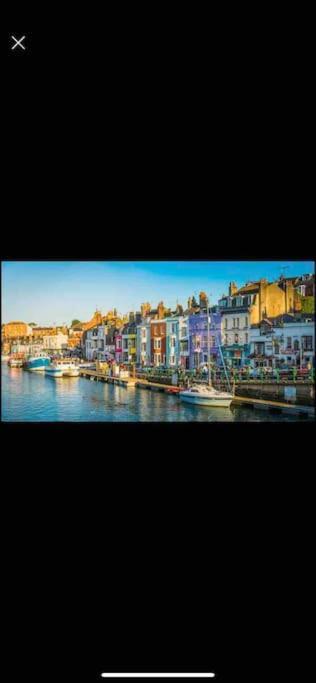 Modern 4 Bedroom House In Weymouth Sunny Corner Экстерьер фото